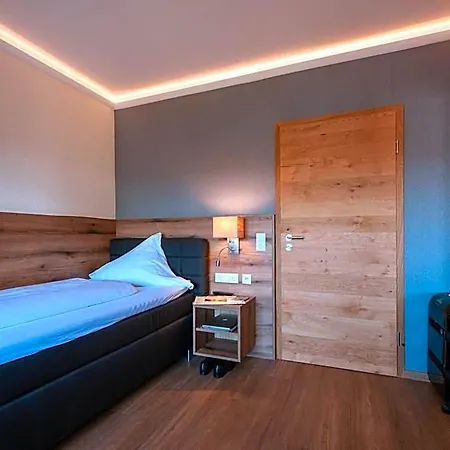 Hotel Landgasthof Oberschnorrhof 3*